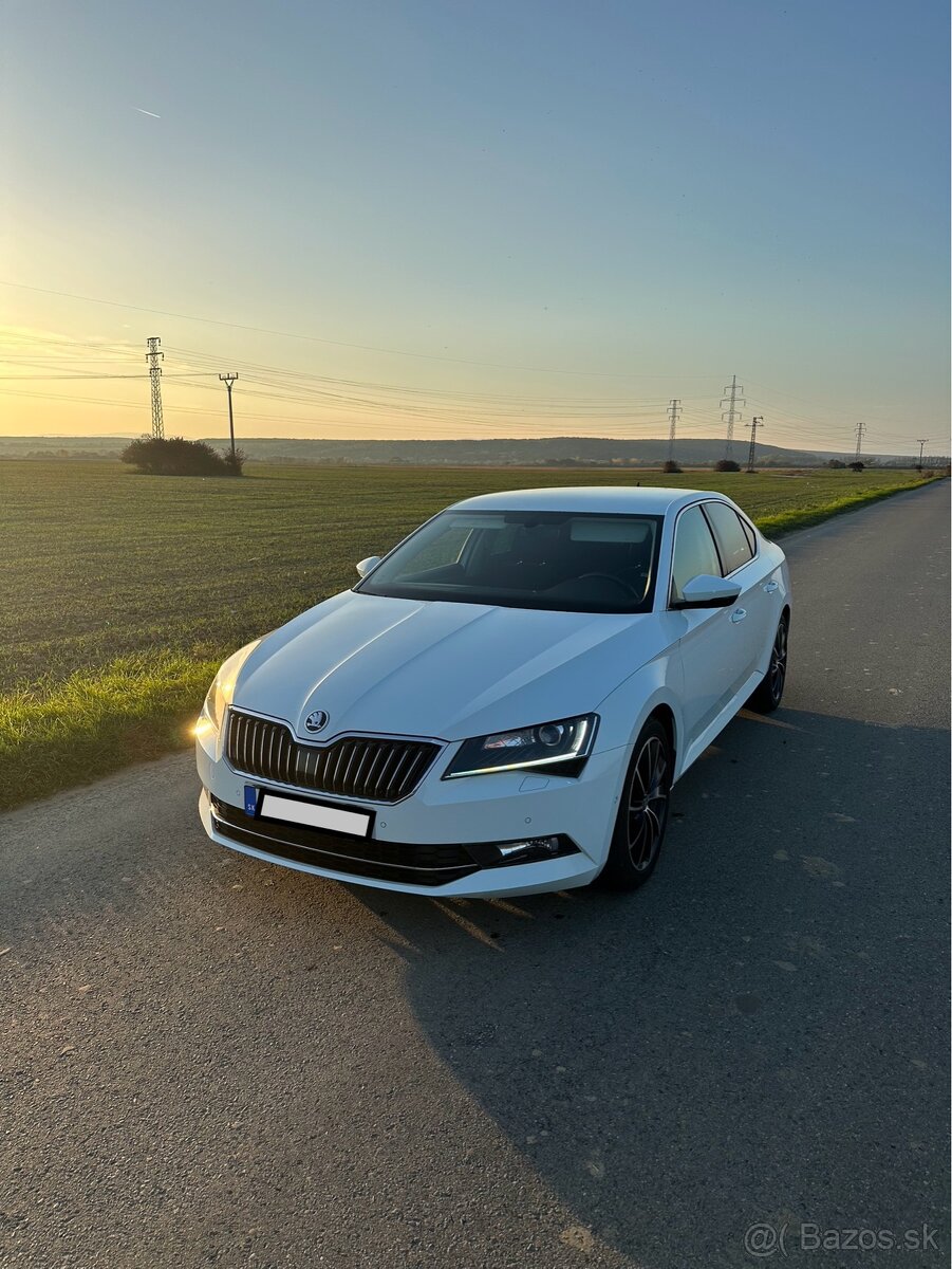 Škoda Superb III 2.0 TDI 110kw CANTON,BI-Xenóny,Keyless…