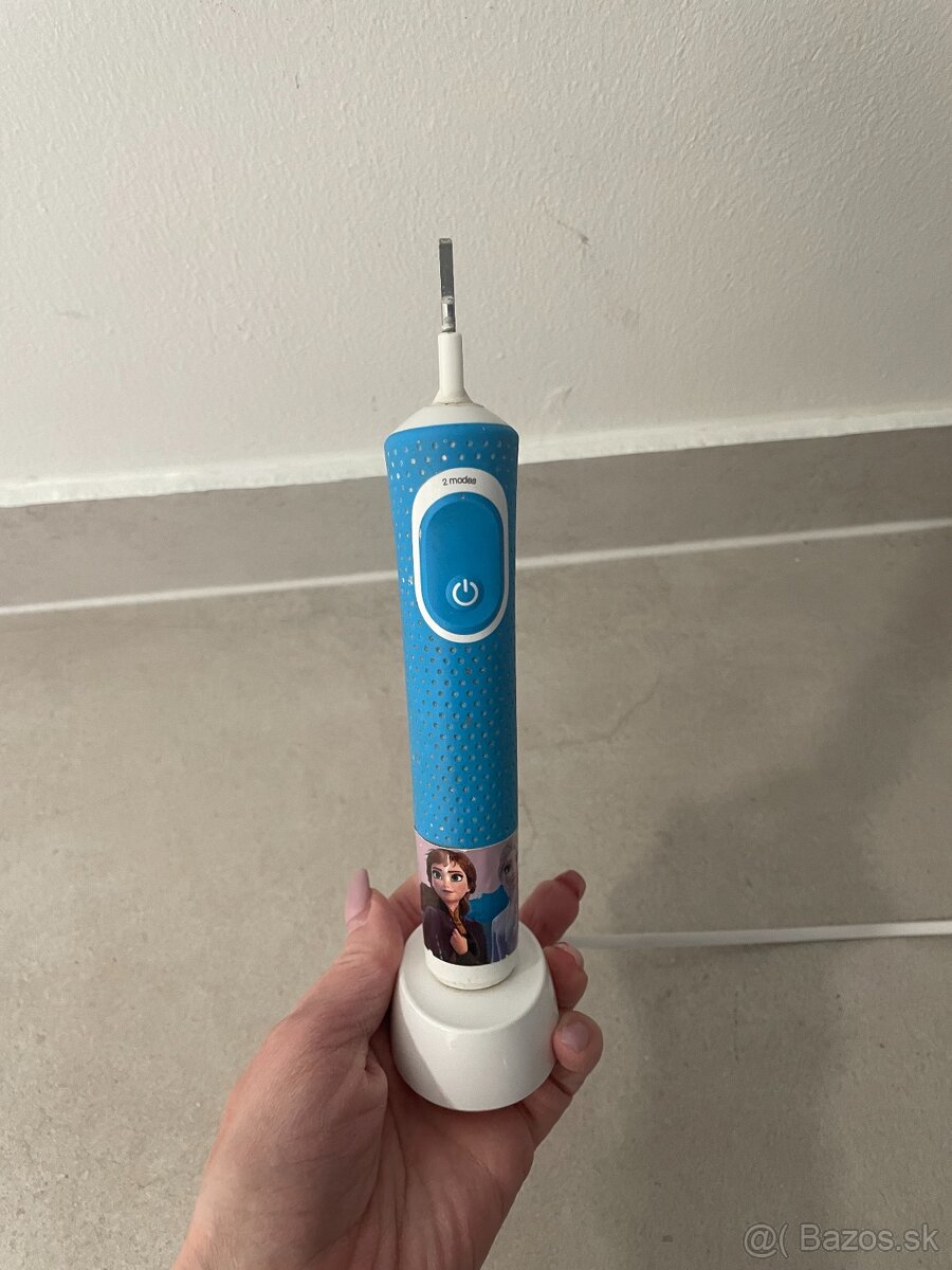 Elektricka zubna kefka Oral B PRO Kids