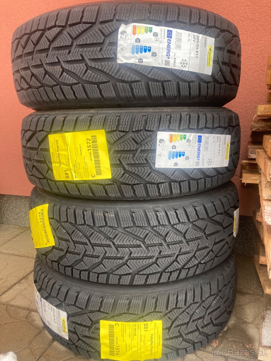 205/55 R17