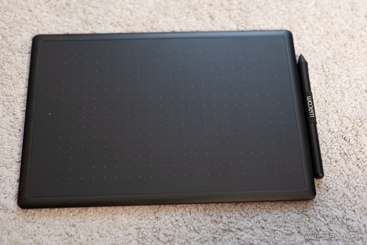 Graficky tablet One by Wacom - Medium