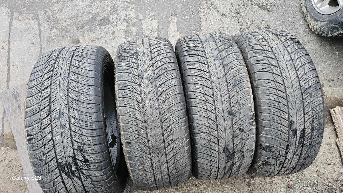 Pneu 245/50 r19