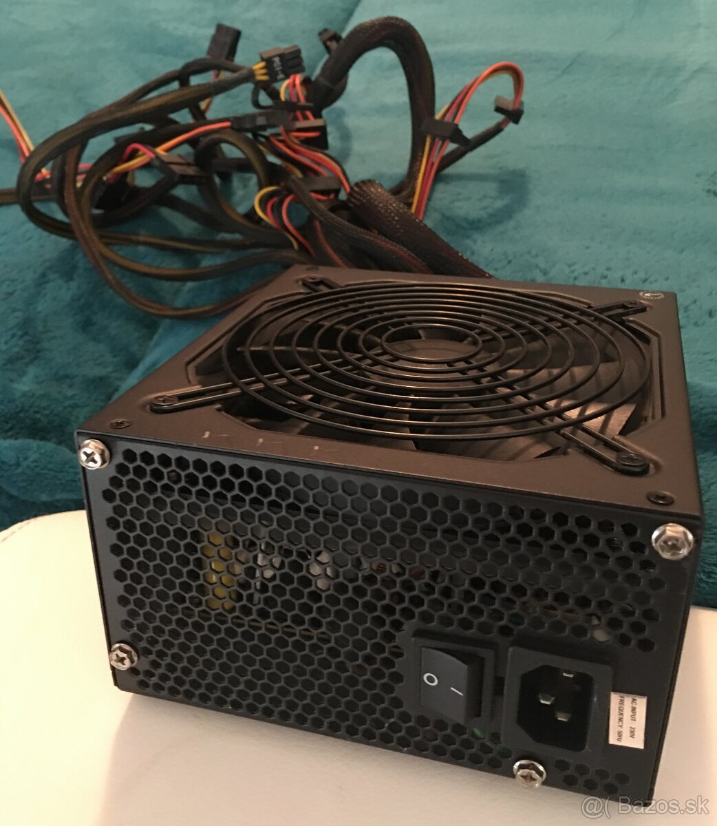 Predám napájací sieťový zdroj OCZ pre PC 650W