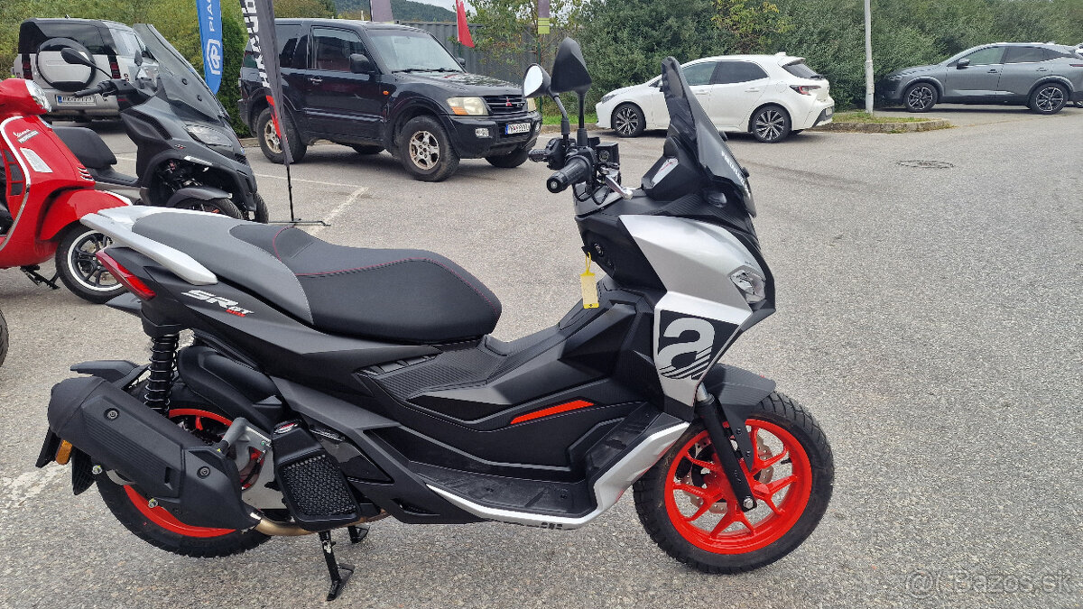 Aprilia SRGT 125 Sport