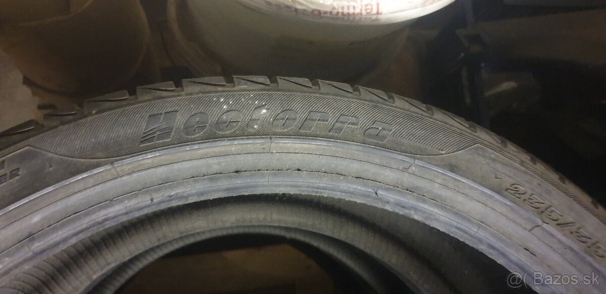 235/35 r15 Matador Hectora MP45