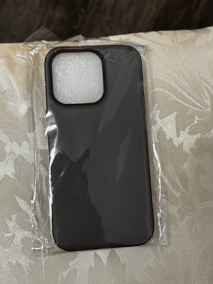 iPhone 15 Pro ultratenký kryt