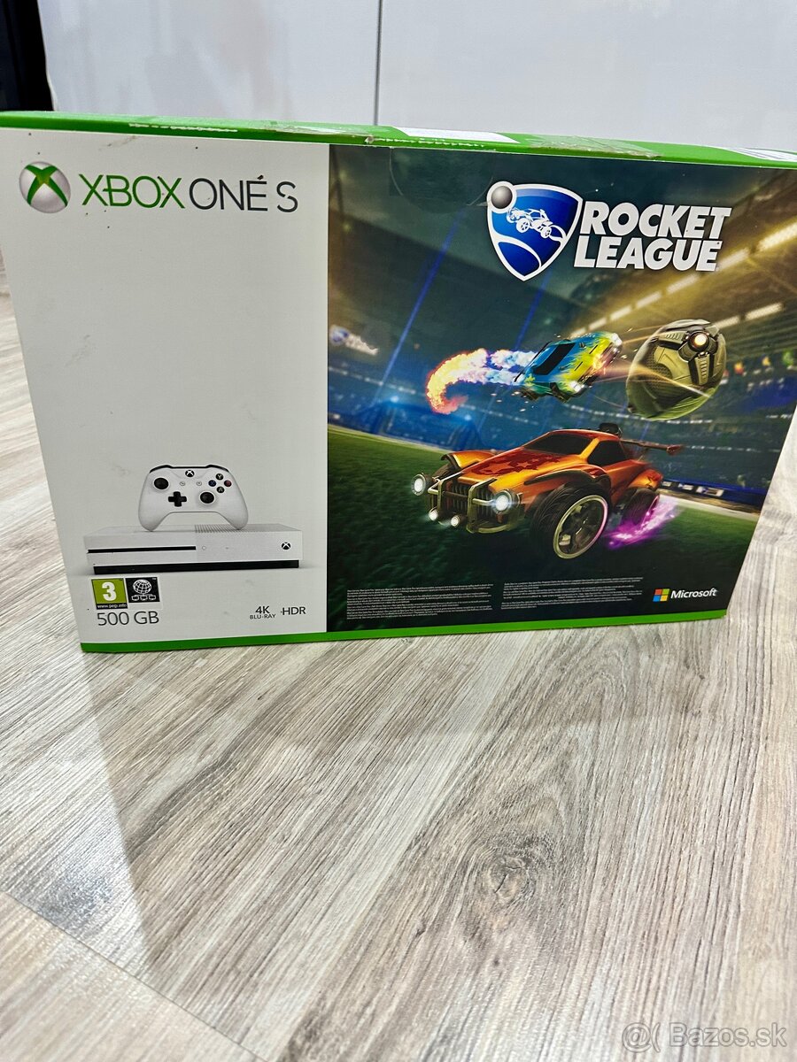 Xbox One S, + 1 ovládač.