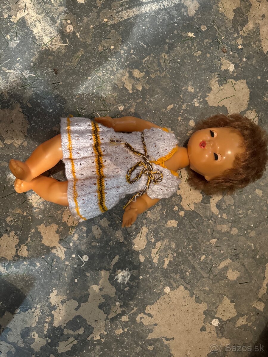 Starožitná bábika z povaly