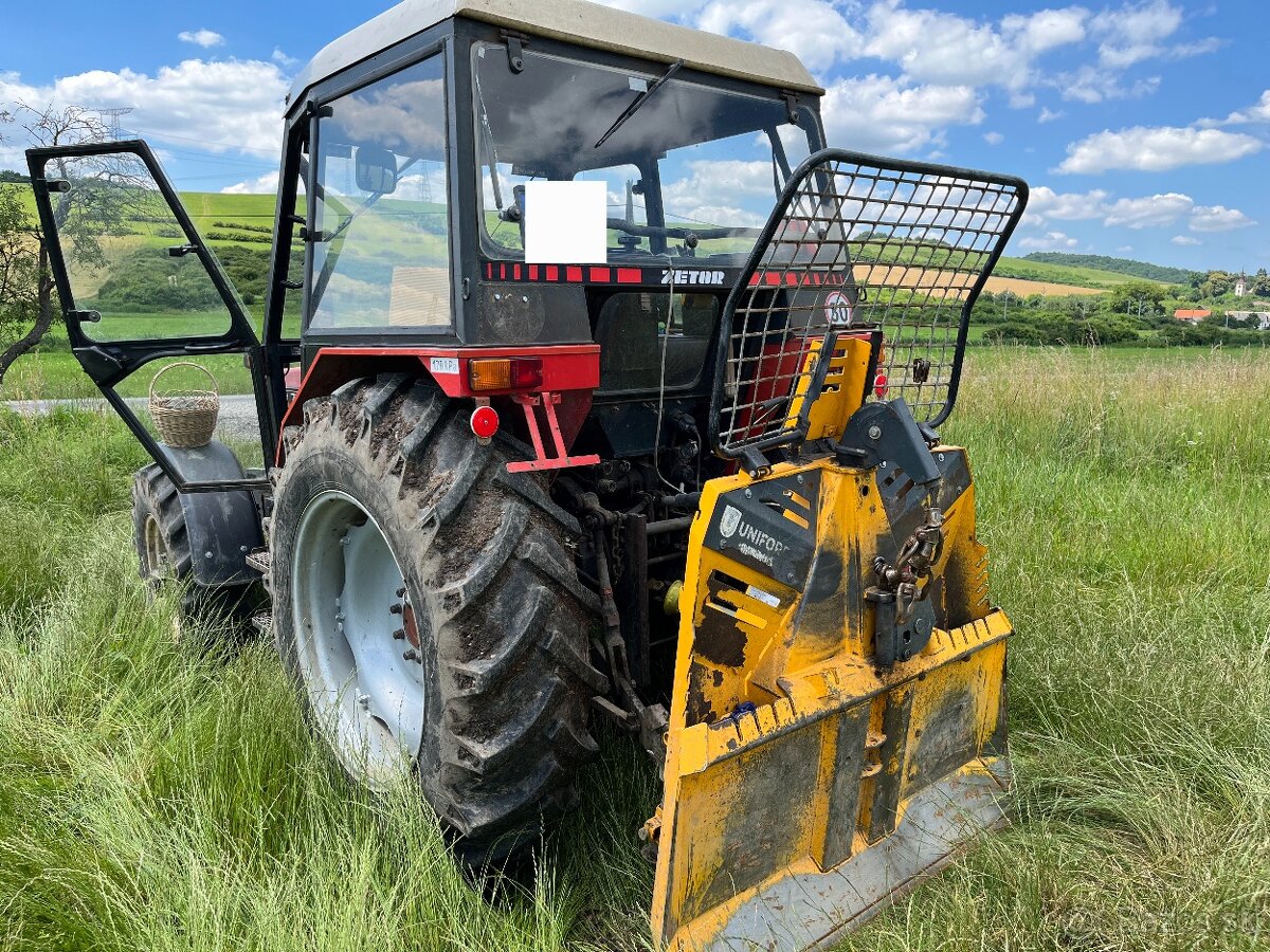 Predám traktor Zetor 7745