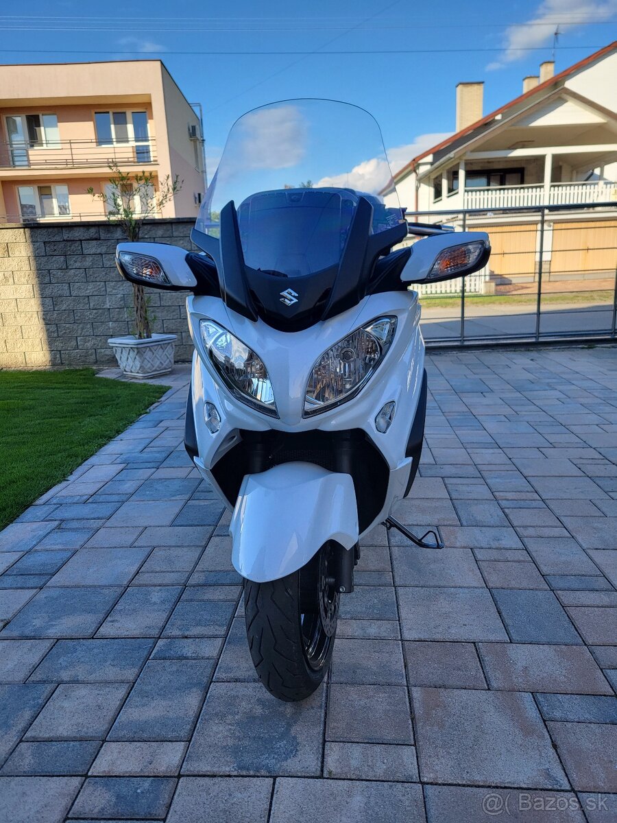 Suzuki Burgman 650