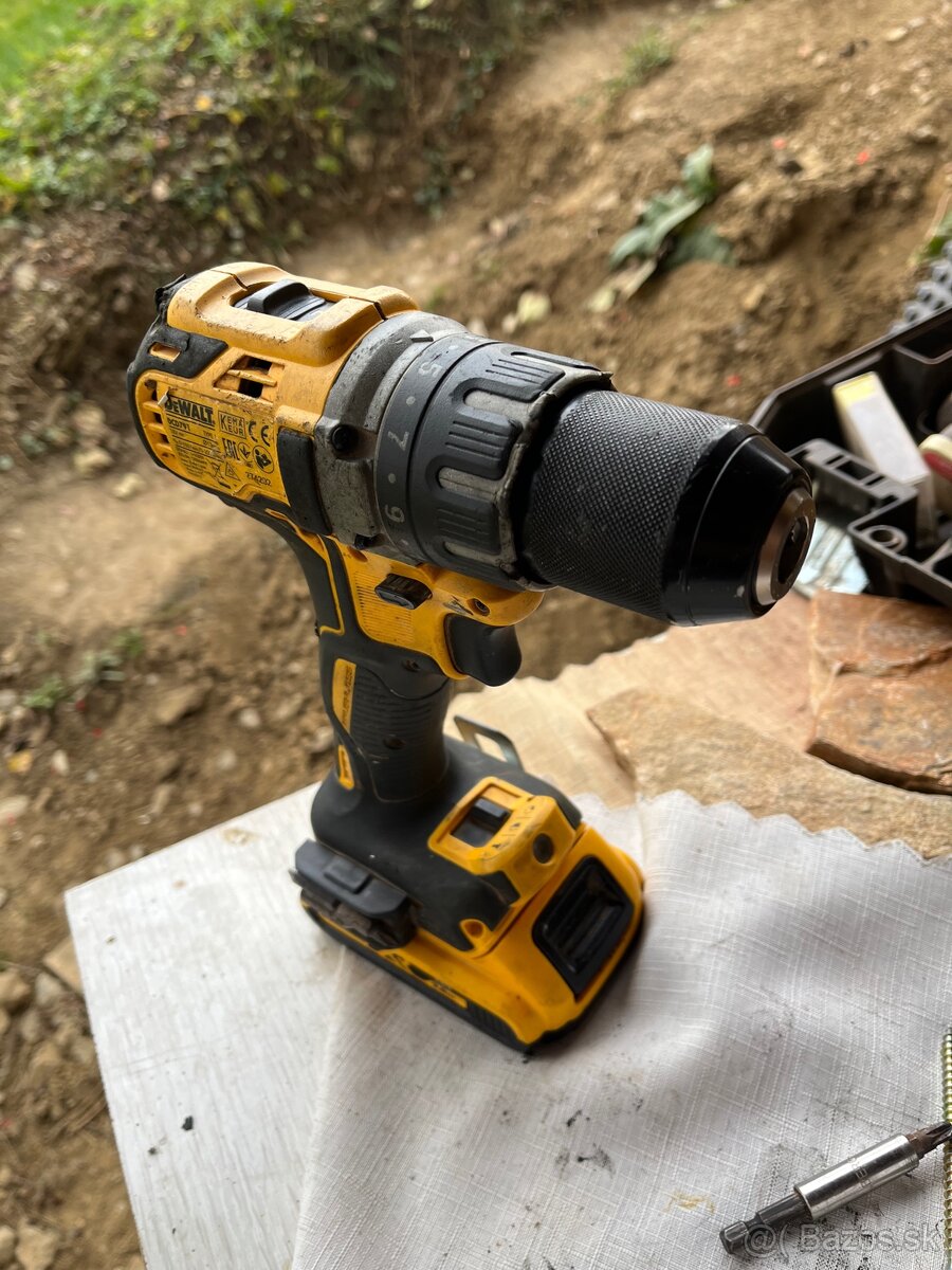 Predam dewalt DCD971