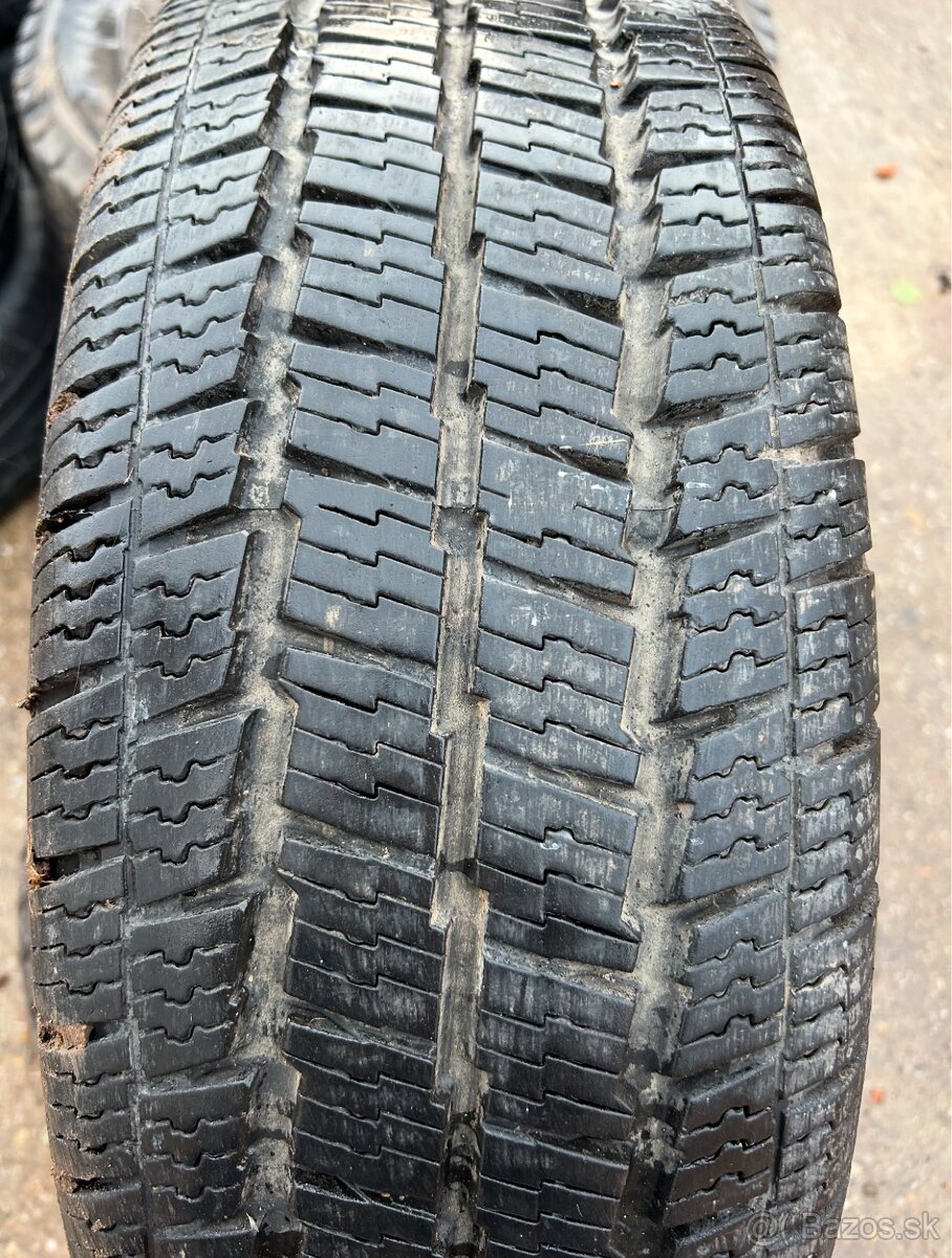 Predam zimné pneumatiky Matador 225/65 R16 C