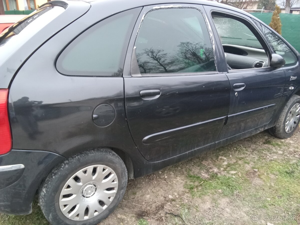 Rozpredám lacno Citroen Xsara Picasso