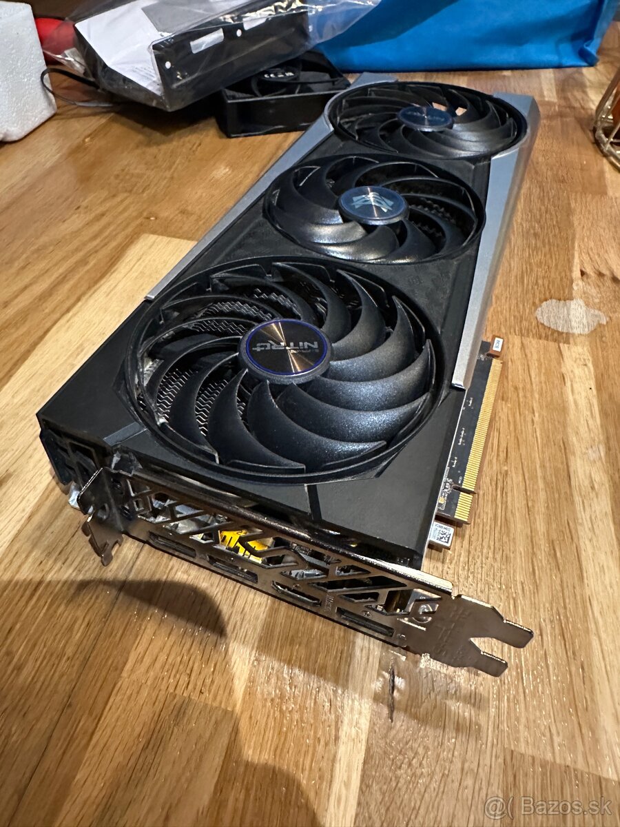 SAPPHIRE RADEON RX 6700 XT GAMING OC 12GB