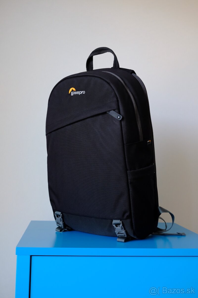 Lowepro m-Trekker BP 150 fotoruksak čierny