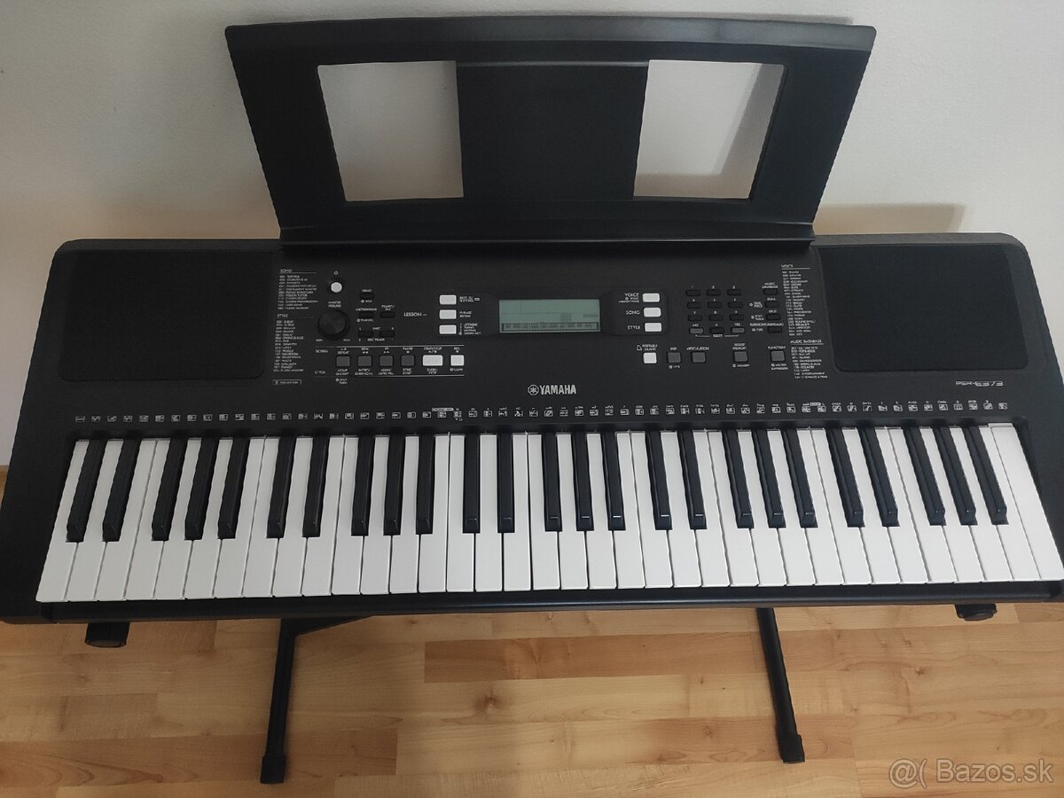 Keyboard YAMAHA PSR -E373