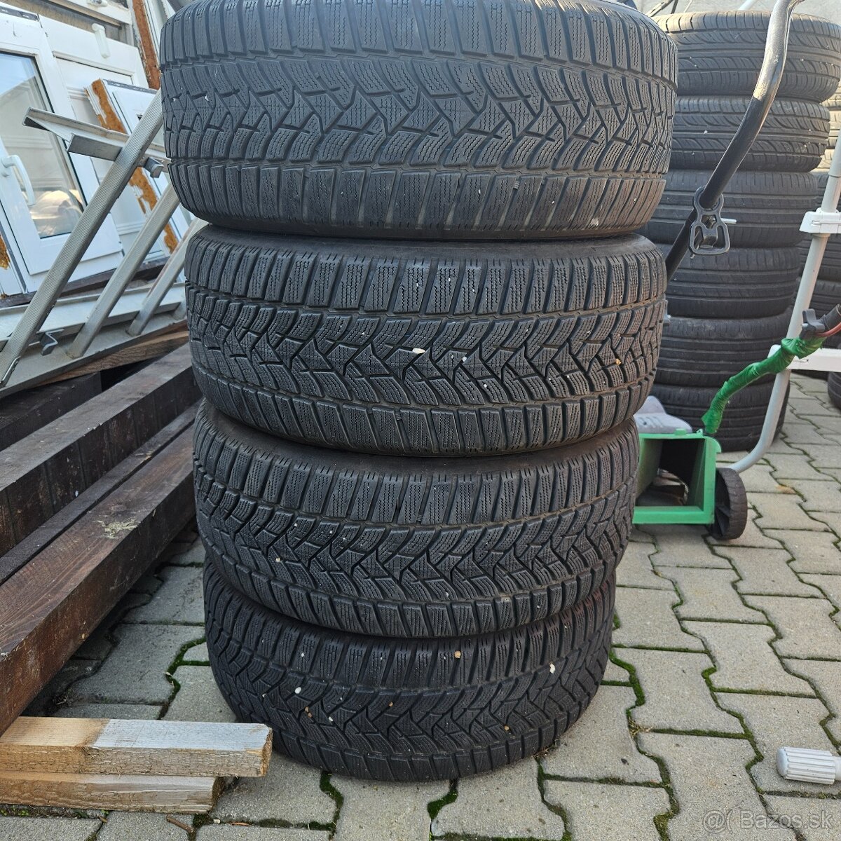 225/55 r16