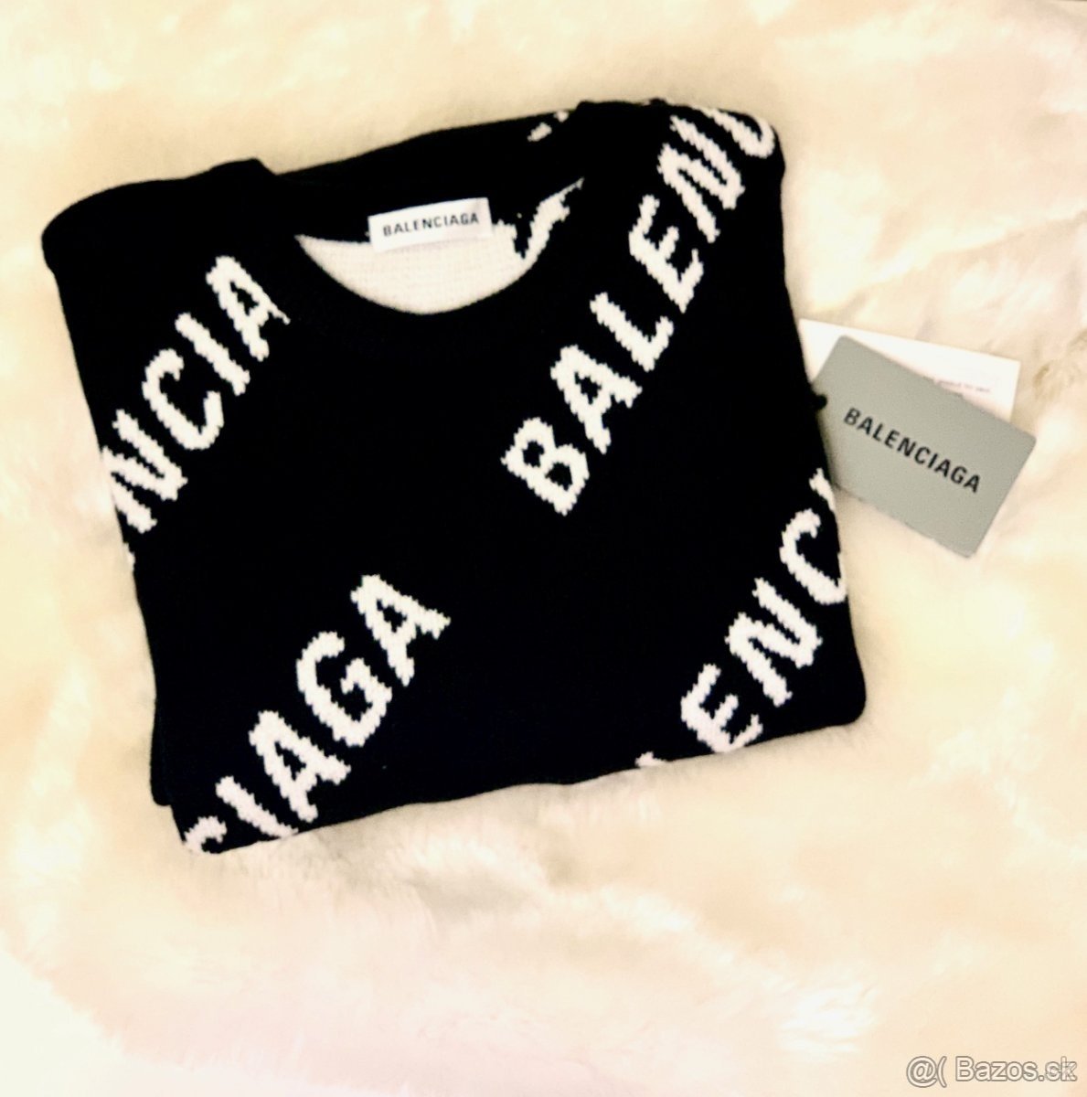 Balenciaga svetr