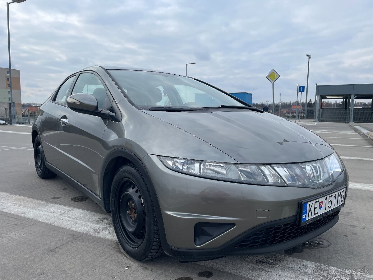 Honda Civic 1.8VTEC 103kw 2008