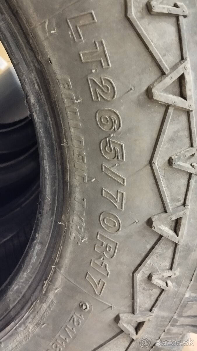 265/70 R17 off road pneu