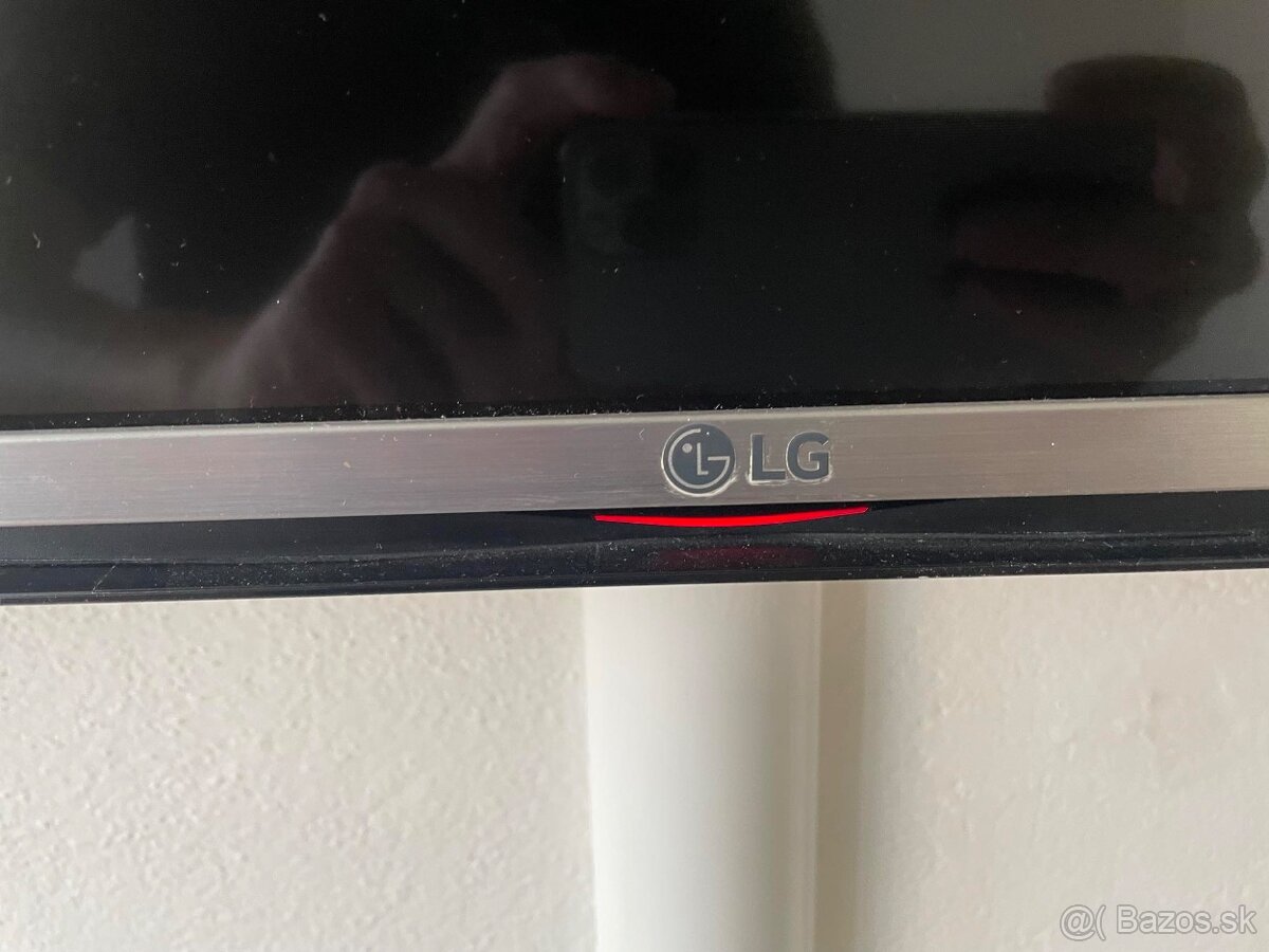 Smart LED TV LG 43LH615V