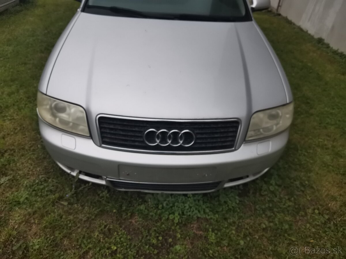 Audi A 6 avant 2,5,2004 predná kapota + nárazník +chladiče