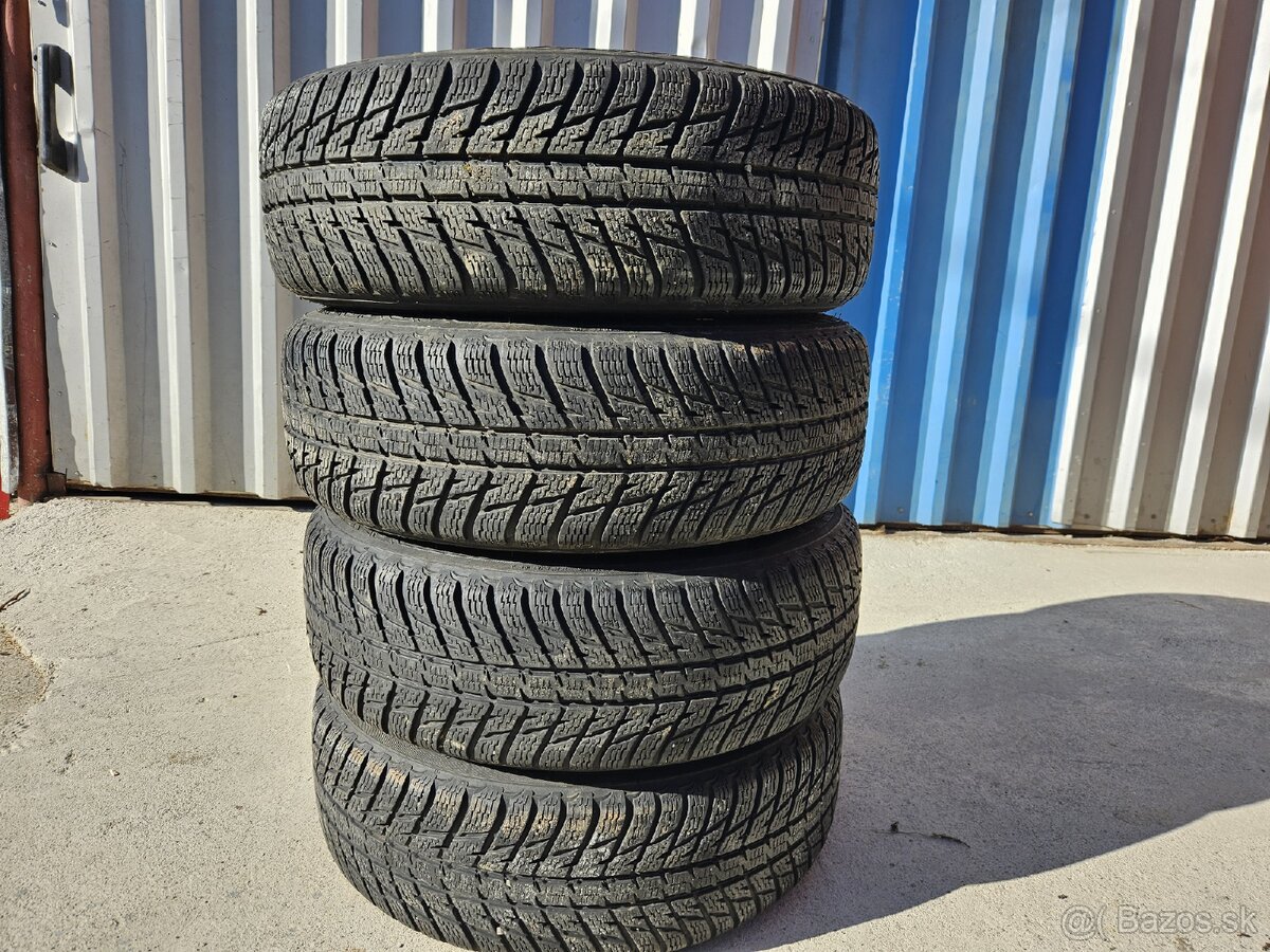 215/70 R 16 zimné pneu