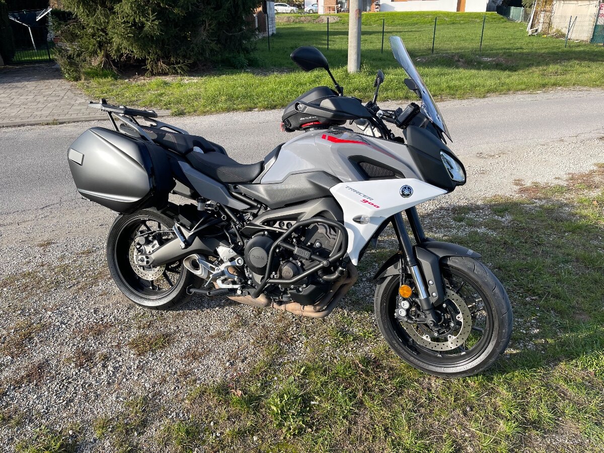 Yamaha Tracer 900