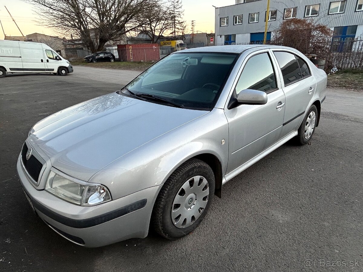 Škoda Octavia 1.4 16V TOUR