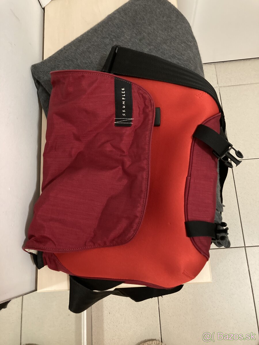 Taška Crumpler Prime Cut 13 červená