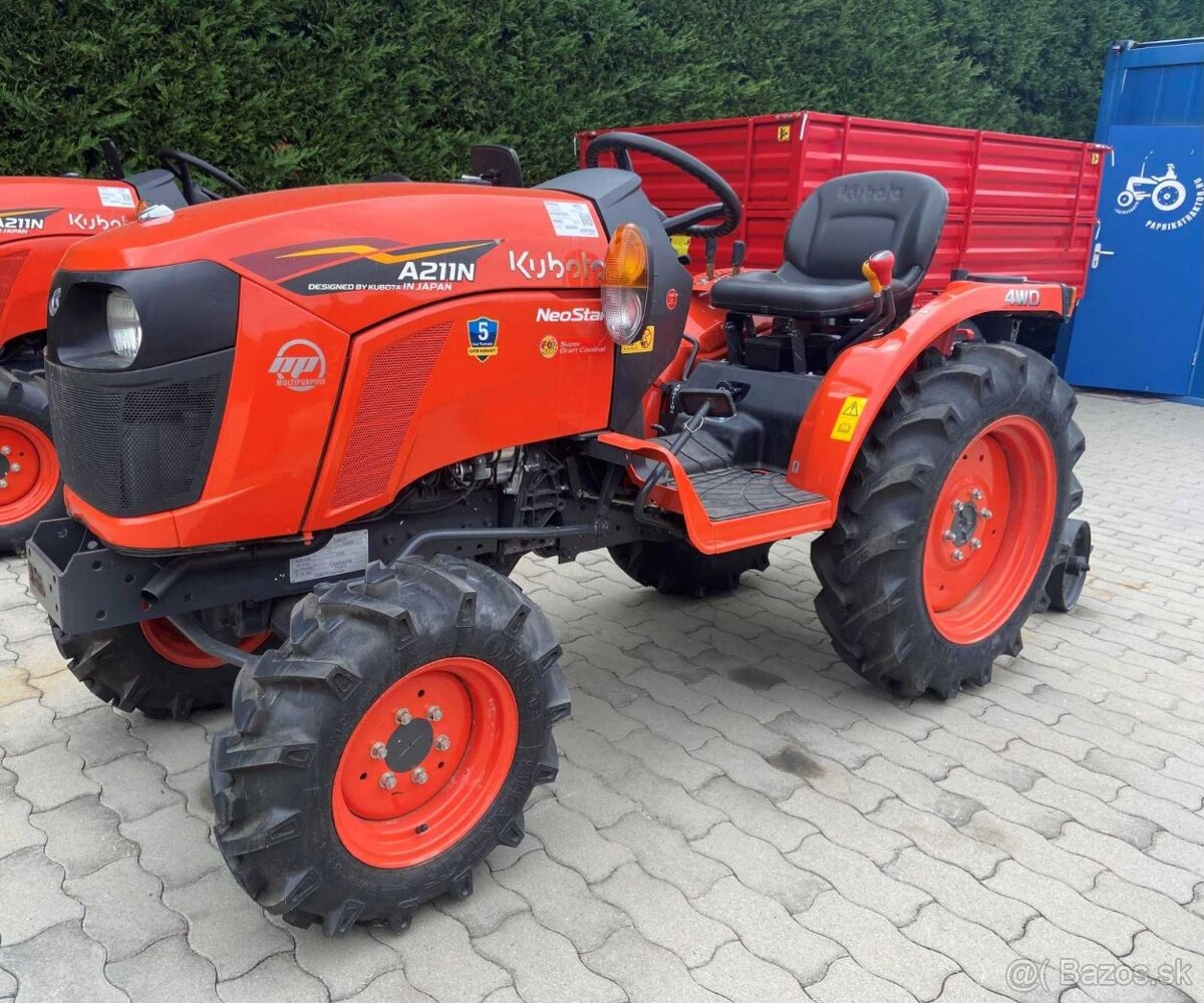 malotraktor Kubota A211N