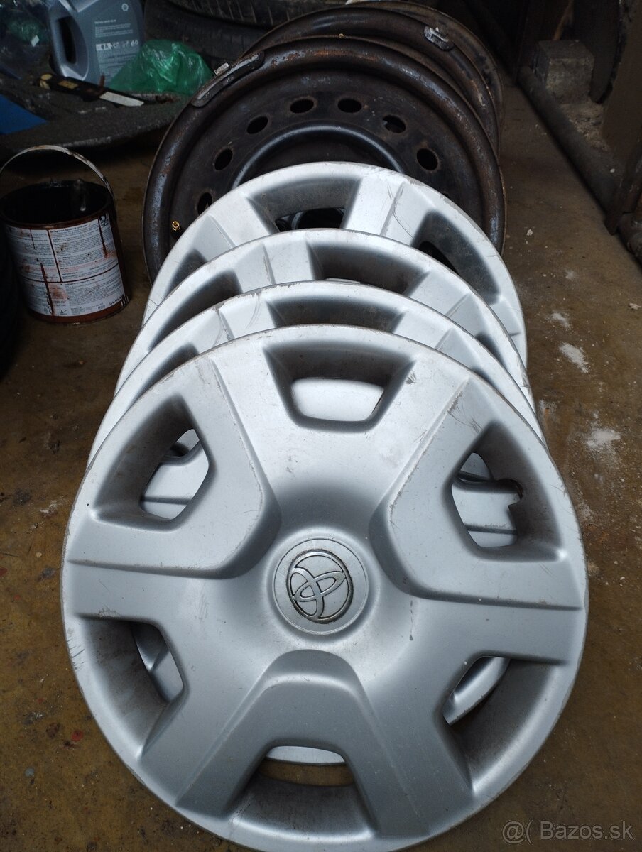 4x100 r14 puklice toyota yaris