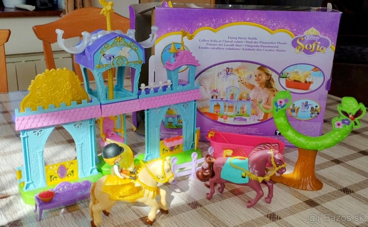 Disney Princess Sofia the First Flying Horse Stable

