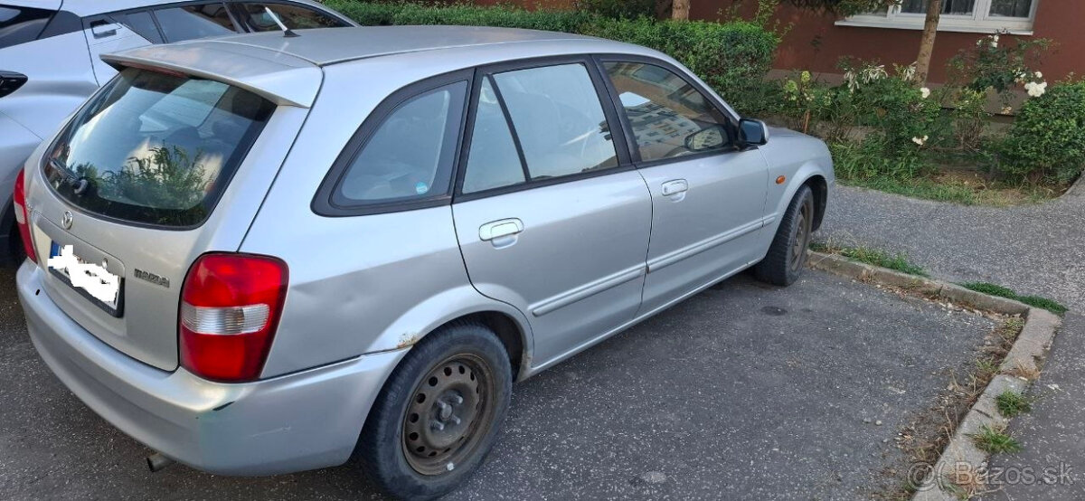 Mazda 323F