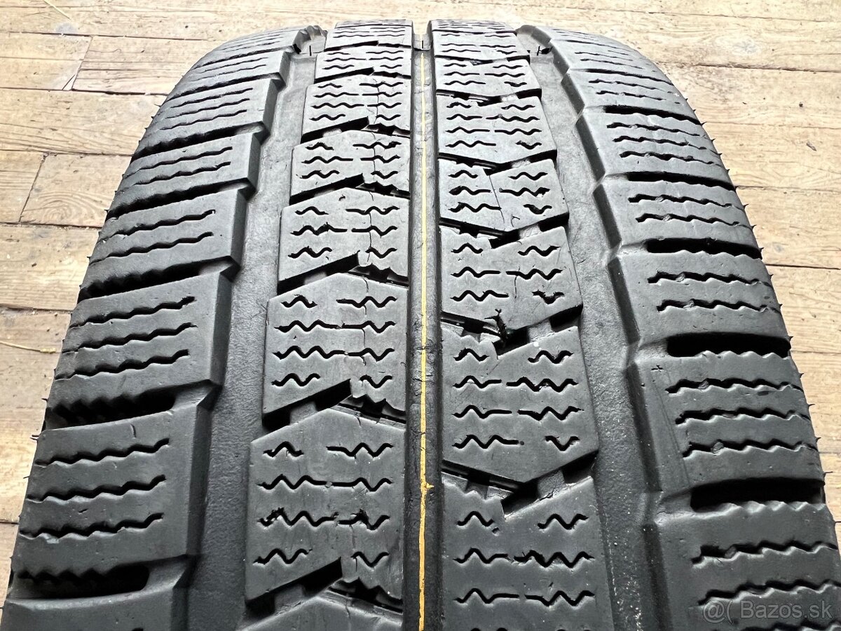 215/65R16C 109/107R Nexen WinGuard WT1