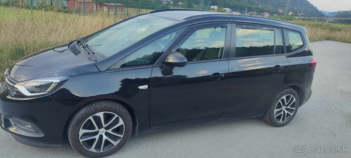 Predám Opel Zafira Tourer