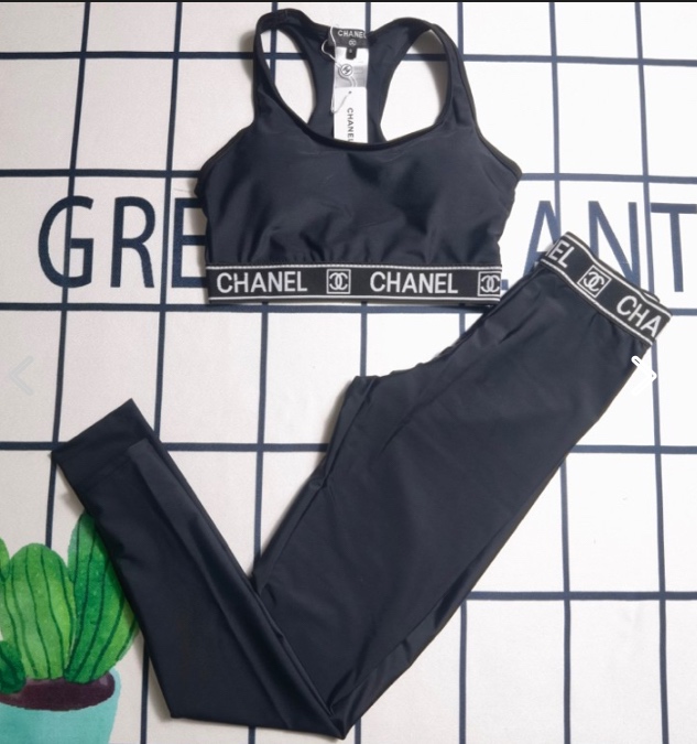 Set Chanel - leginy a top