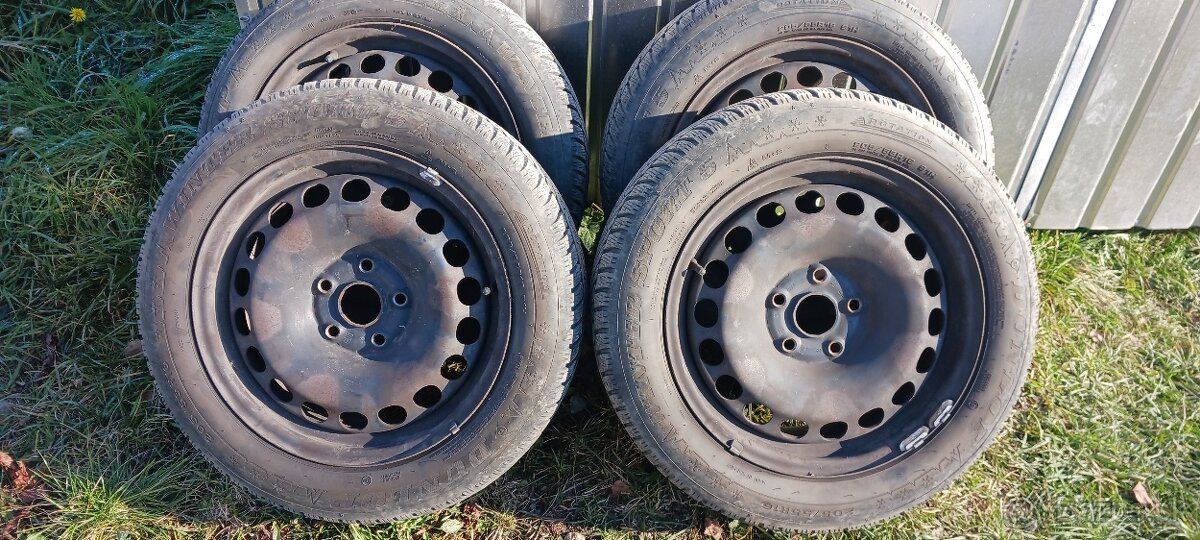 Predám plechové disky 5x112  205/55 r16 zimne pneumatiky