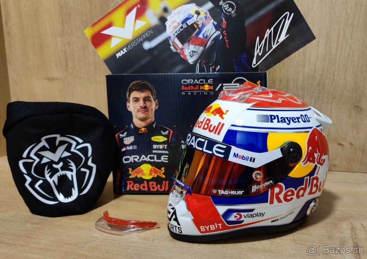 Max Verstappen - 2024 sezonna mini helma + podpis karta