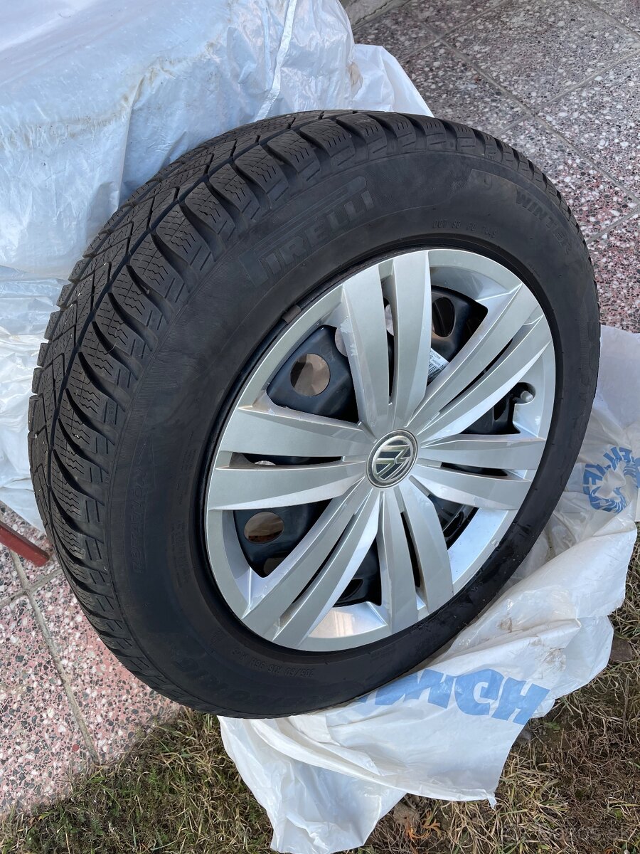 205/60 R16 Pirelli Sottozero 3 zimná sada VW Touran