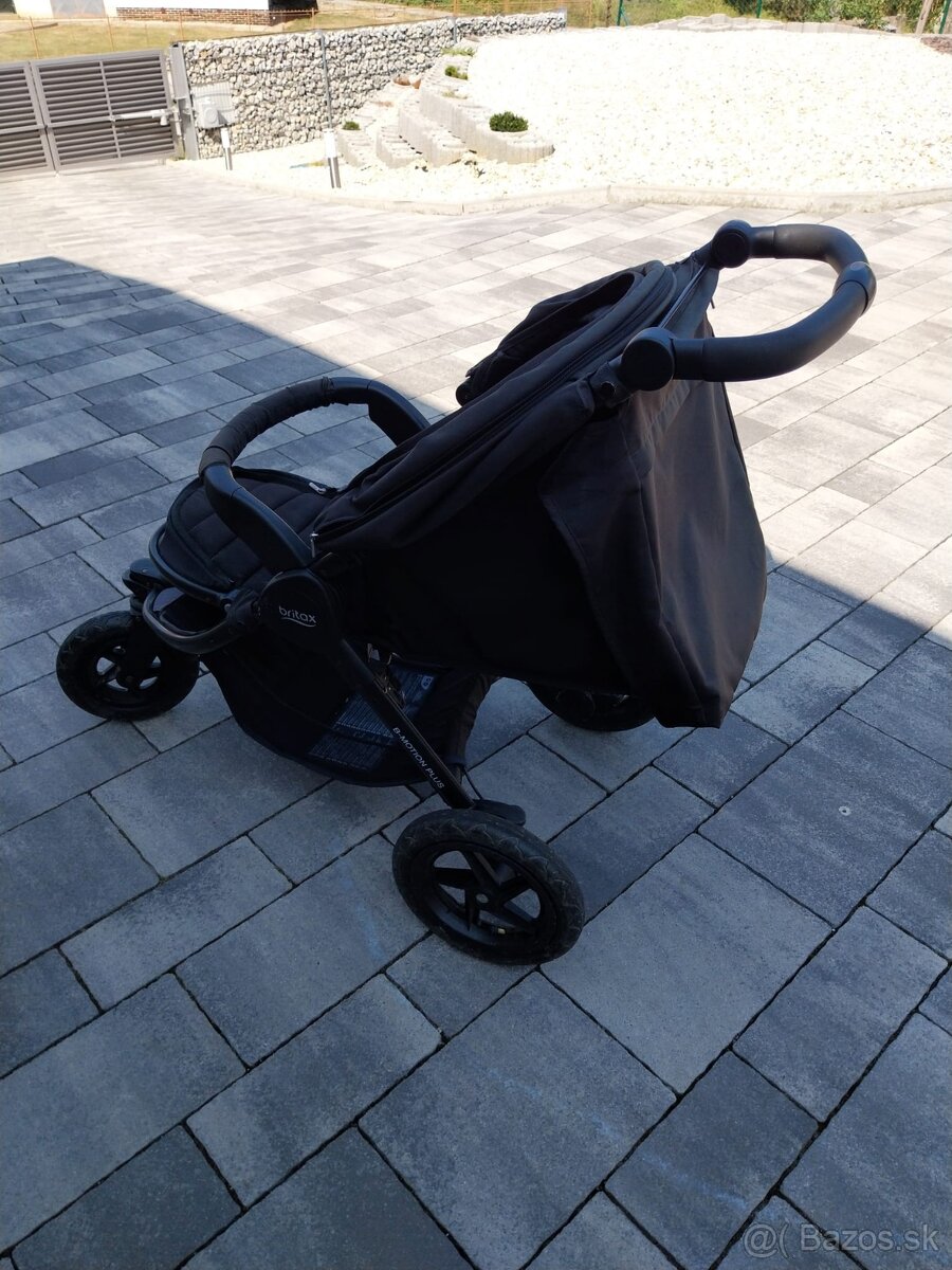 Britax B-motion