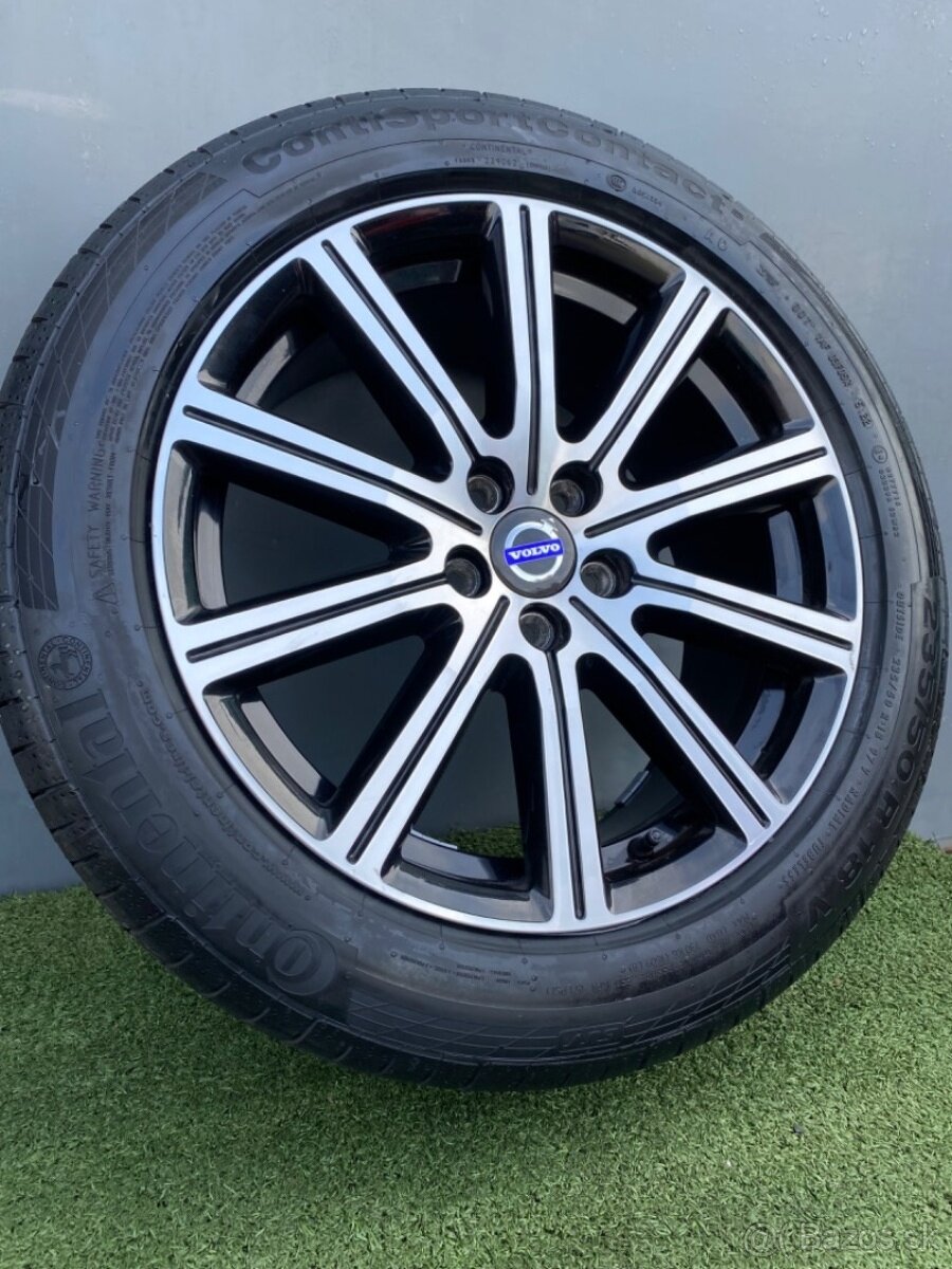 Alu kola Volvo XC70 235/50R18 97V nové pneu