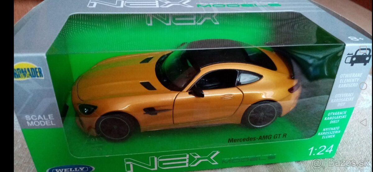 Model Mercedes AMG GT-R 1:24