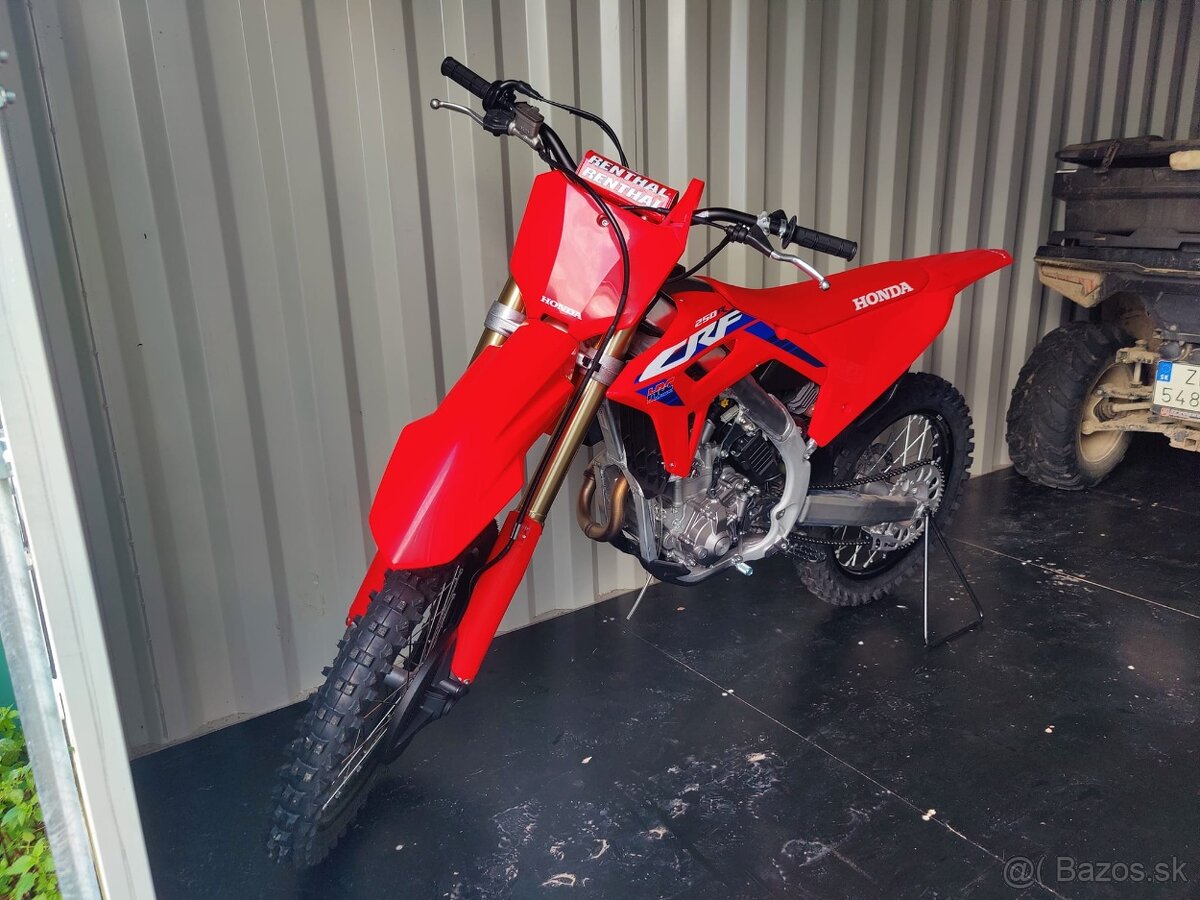 HONDA CRF 250 R (2024)