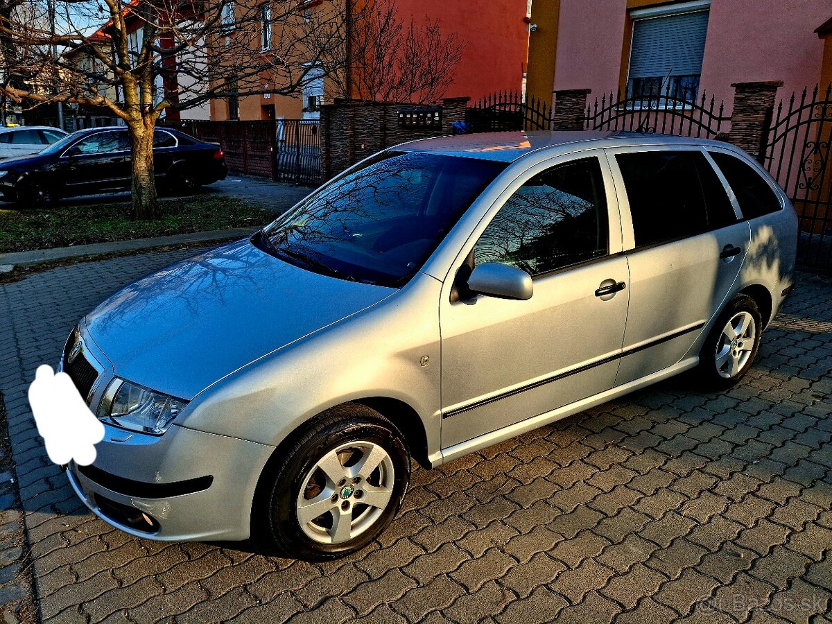 Skoda Fabia Combi 1.4.16V.74KW 101PS.RV2008