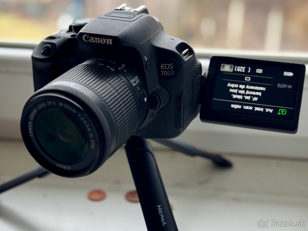 CANON EOS 700D