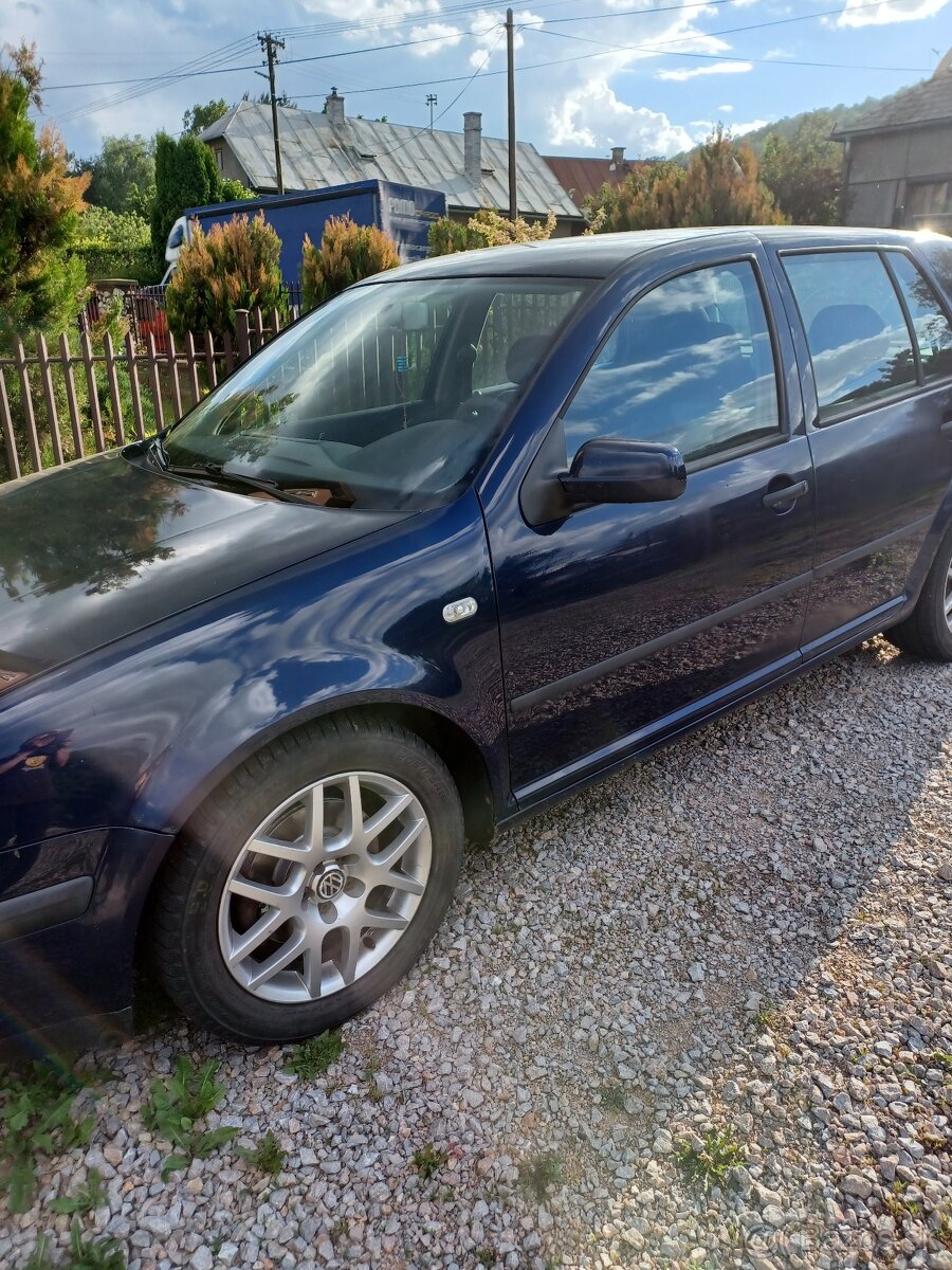 Predám Volkswagen Golf 4