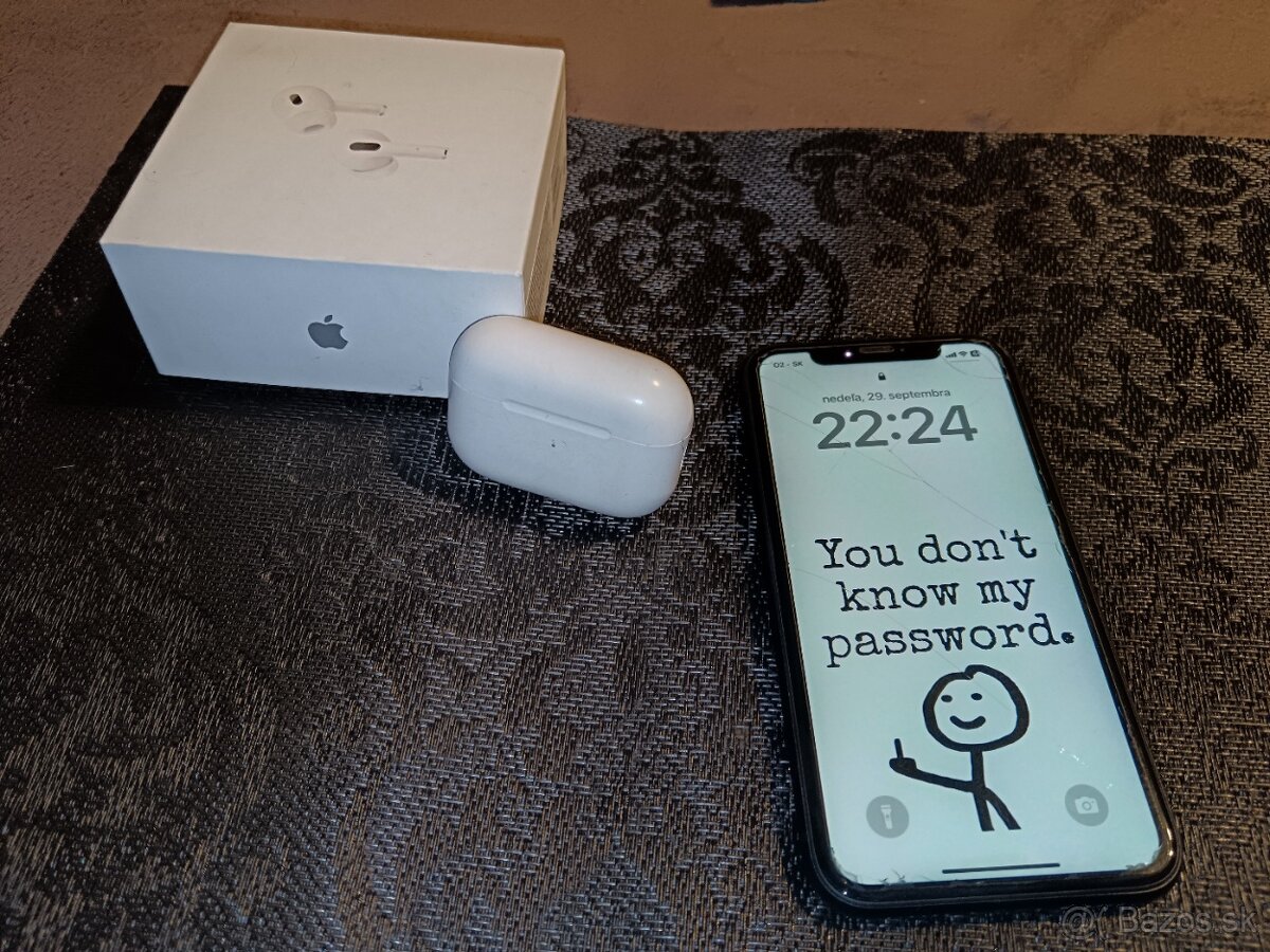 predam iphone xr aj AirPods pro 2generacia