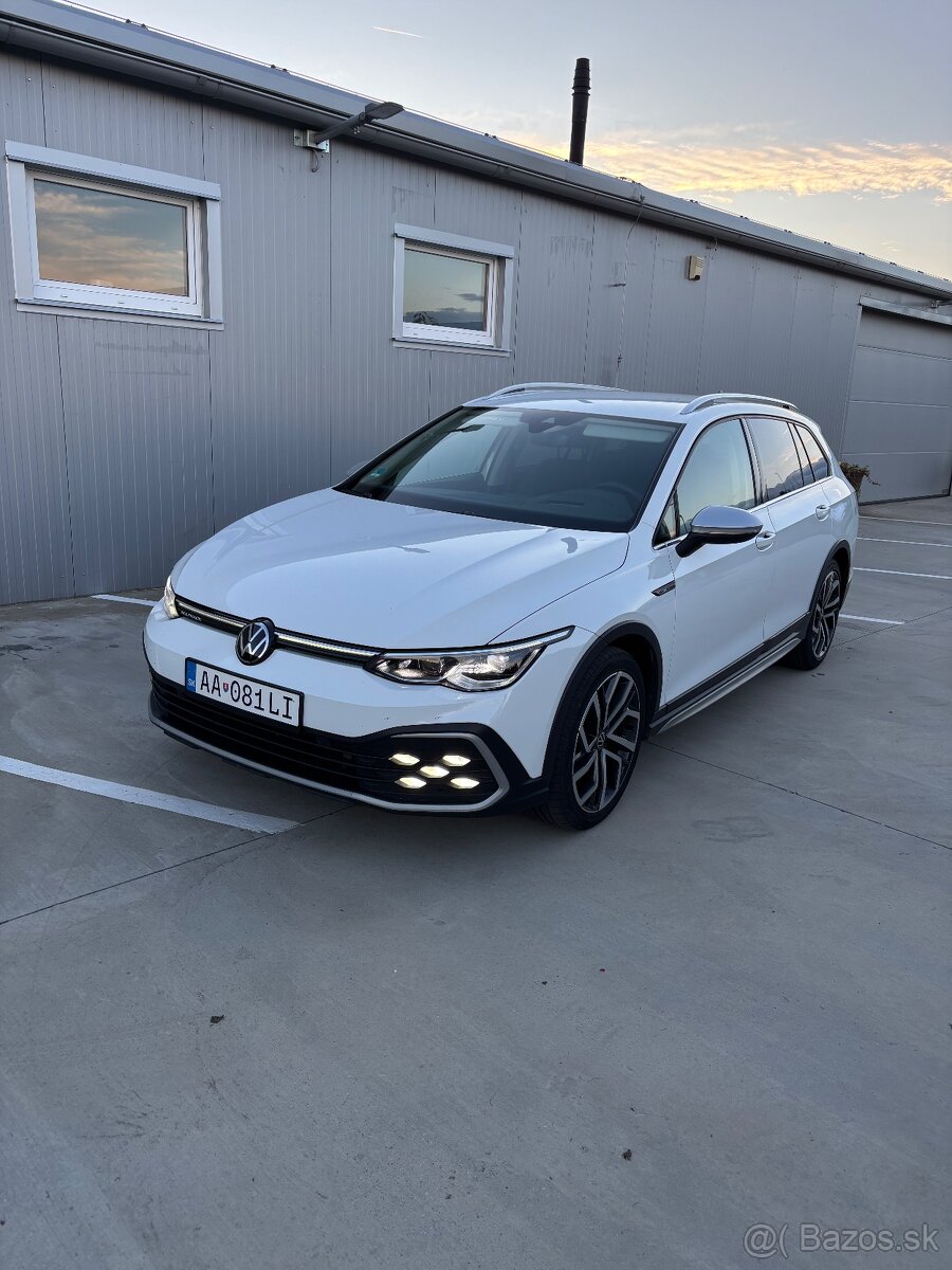 Volkswagen Golf Alltrack 8 2.0 TDI