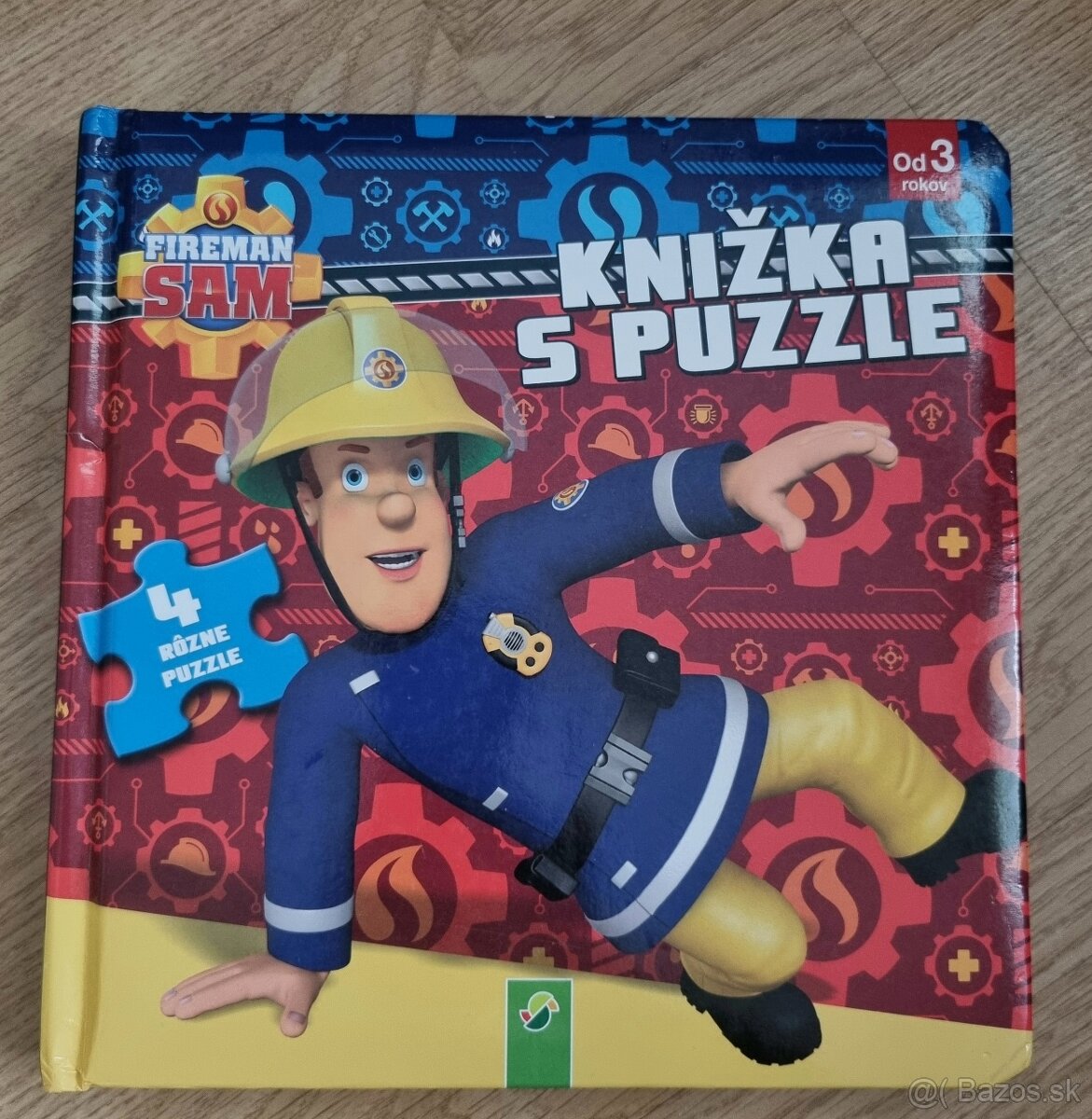 Knižka s puzzle Hasič Sam