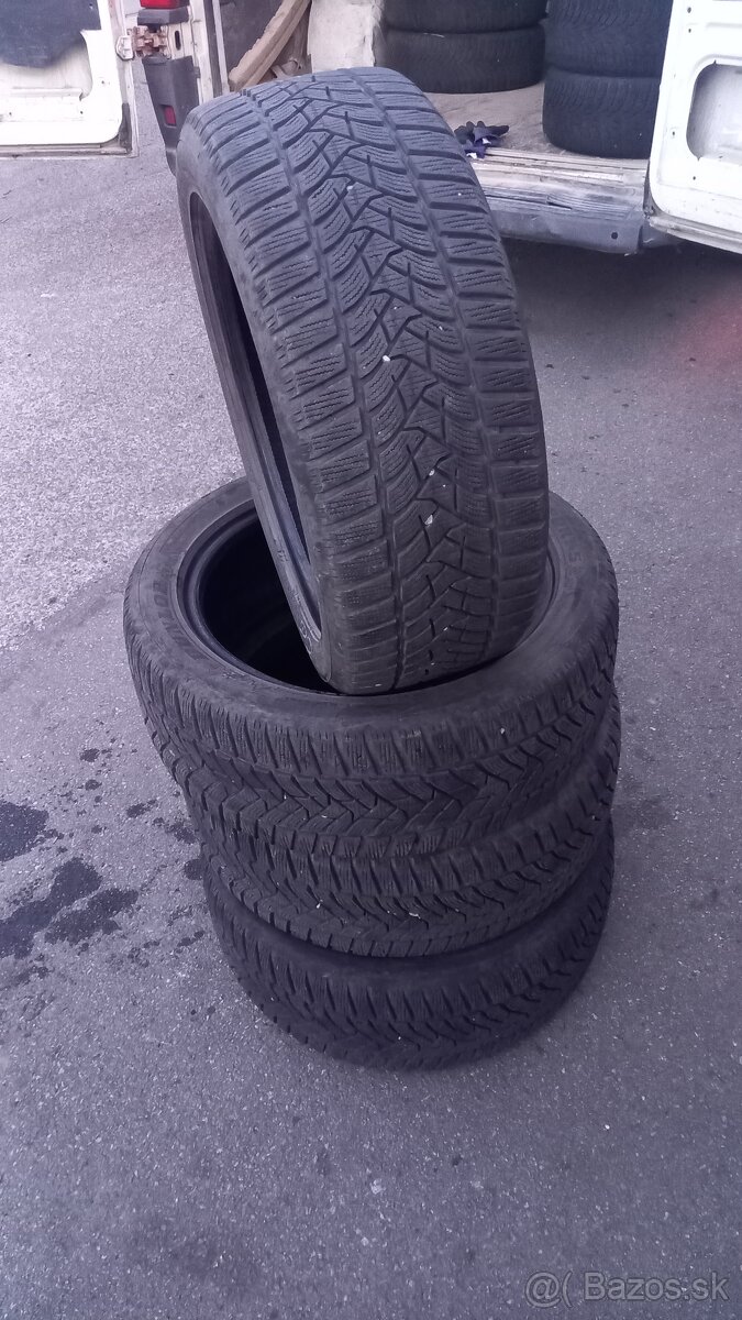 215/50r17 91H. Danlop zimne